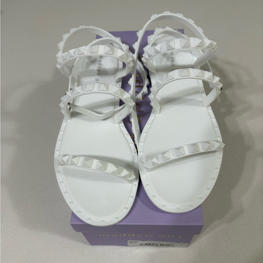 Madden Girl White Sandals with Sleek Design